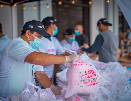 Donaciones de Carne de Cerdo Fresca Nacional a voluntarios del Plan Panamá Solidario.